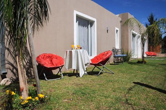 Gure Loa Urbano Bed & Breakfast Mina Clavero Exterior foto